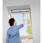 Pivåhängt takfönster VELUX GLL 1061 | 3-glas, klarlackat furu