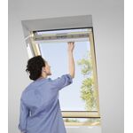 Pivåhängt takfönster VELUX GLL 1061 | 3-glas, klarlackat furu