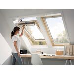 Pivåhängt takfönster VELUX GGL 3066 | säkerhets 3-glas, klarlackat furu