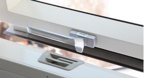 FAKRO FTT/U U6 | white-finished pine window for passive houses