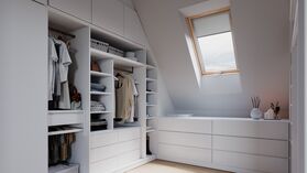 RoofLITE+ TRIO PINE | trä, pivåhängt, trippelglas takfönster