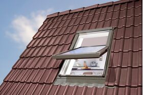 OptiLight ENERGIE | PVC roof window with triple glazing