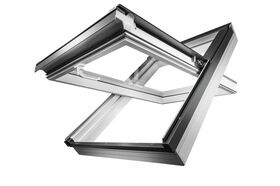 OptiLight ENERGIE | PVC roof window with triple glazing