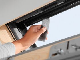 Takfönster VELUX Klarlackat GLL INTEGRA PLUS