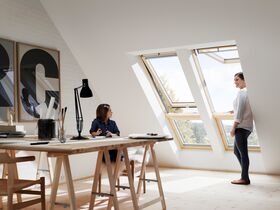 VELUX GPL 3068 | wooden, top hung roof window with safe 3-glazing