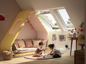 VELUX GLU 0051 | PVC, pivot, 2-glass roof window