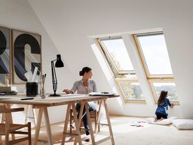 VELUX GPL 3066 | wooden, top hung roof window with safe 3-glazing