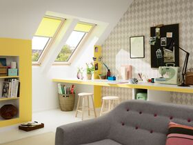 Pivåhängt takfönster VELUX GZL 1051 | 2-glas, klarlackat furu