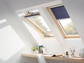 Pivåhängt takfönster VELUX GZL 1051 | 2-glas, klarlackat furu