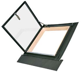 FAKRO roof access roof light WLI