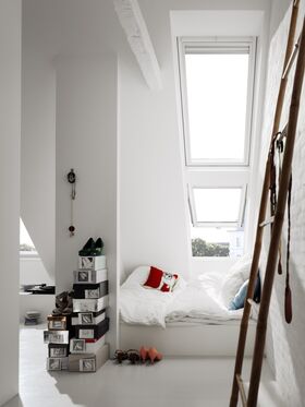 VELUX GPU 0062 | everfinish, top hung roof window with safe 3-glazing