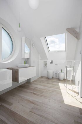 Takfönster FAKRO PTP U4 | PVC, pivåhängt