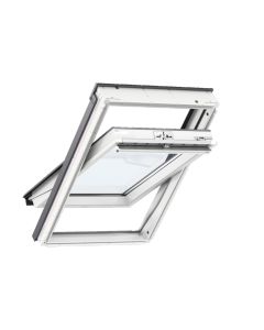 Piv&aring;h&auml;ngt takf&ouml;nster VELUX GLU 0051 | 2-glas, Everfinish (tr&auml;k&auml;rna med vitt h&ouml;lje i polyuretan)